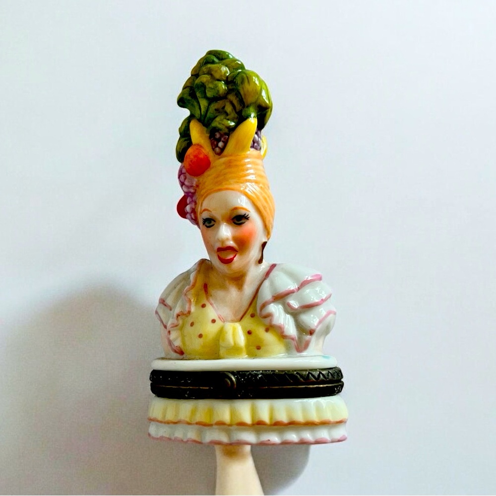 Lucille Ball from "I Love Lucy" Trinket Box w/ banana trinket inside